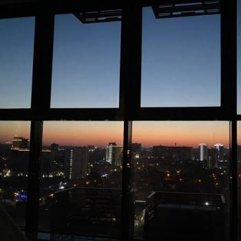 Сдается 1-комнатная квартира, 53 м²