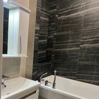 Продается 1-комнатная квартира, 53 м²