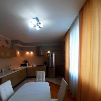 Продается 3-х комнатная квартира, 112 м²