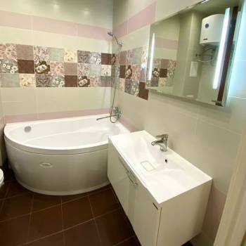 Сдается 1-комнатная квартира, 43 м²