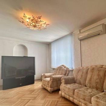 Продается 3-х комнатная квартира, 66,4 м²
