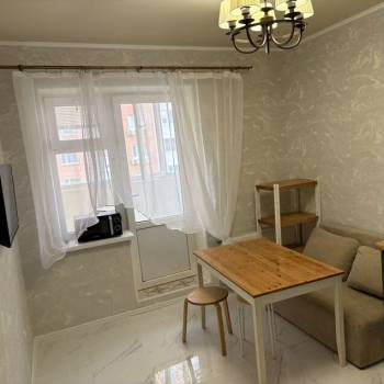 Сдается 2-х комнатная квартира, 60 м²