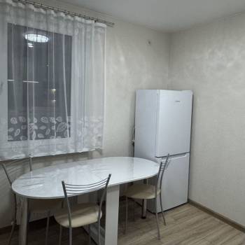 Сдается 1-комнатная квартира, 37,7 м²