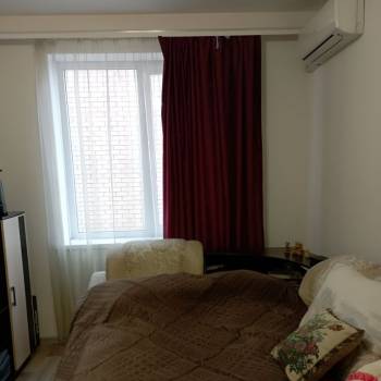 Продается 1-комнатная квартира, 37 м²