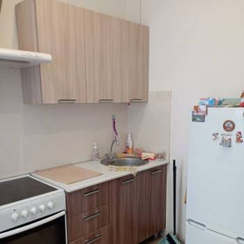 Продается 1-комнатная квартира, 37 м²