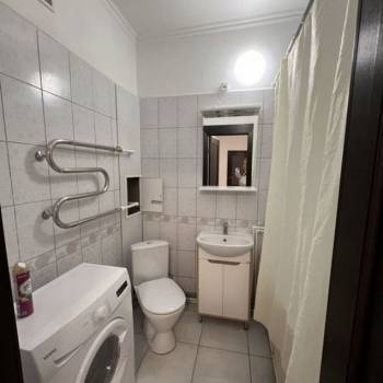 Продается 1-комнатная квартира, 50,4 м²