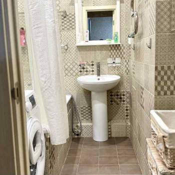 Сдается 2-х комнатная квартира, 75 м²