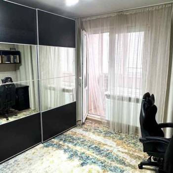 Сдается 2-х комнатная квартира, 75 м²