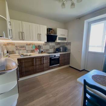 Продается 2-х комнатная квартира, 60 м²