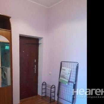 Сдается 1-комнатная квартира, 40 м²