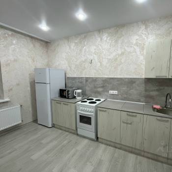 Сдается 1-комнатная квартира, 37 м²