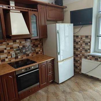 Сдается 1-комнатная квартира, 42 м²