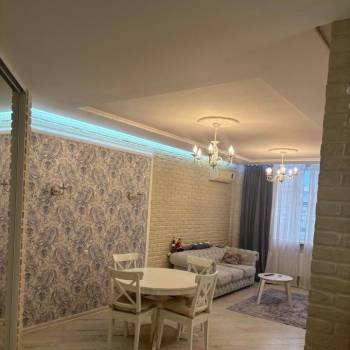 Продается 1-комнатная квартира, 47 м²