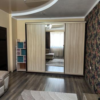Продается 1-комнатная квартира, 46 м²