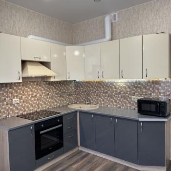 Продается 1-комнатная квартира, 46 м²