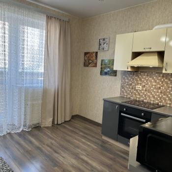 Продается 1-комнатная квартира, 46 м²