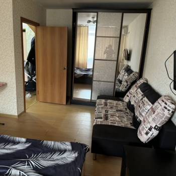 Сдается 1-комнатная квартира, 35 м²