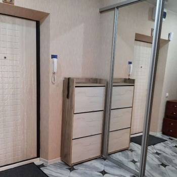 Продается 1-комнатная квартира, 45 м²