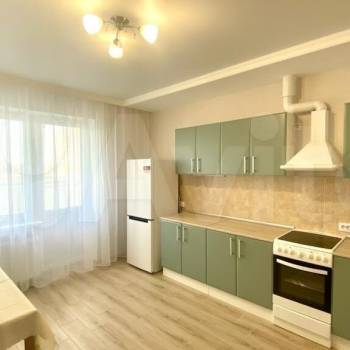 Сдается 1-комнатная квартира, 42 м²