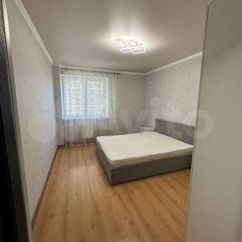 Сдается Многокомнатная квартира, 80 м²