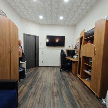 Продается 1-комнатная квартира, 37,3 м²