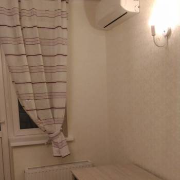 Продается 1-комнатная квартира, 43 м²