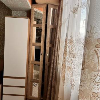 Продается 1-комнатная квартира, 42 м²