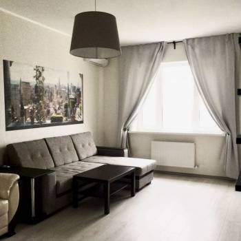 Сдается 1-комнатная квартира, 42 м²