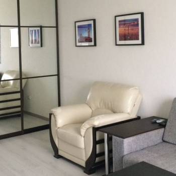 Сдается 1-комнатная квартира, 42 м²