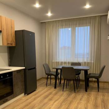 Сдается 1-комнатная квартира, 43 м²