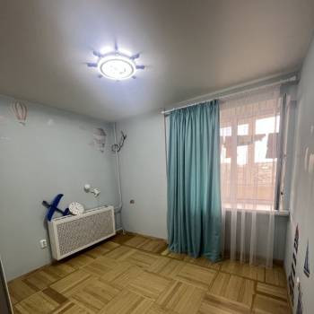 Сдается Многокомнатная квартира, 64 м²