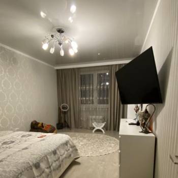 Продается 1-комнатная квартира, 41 м²