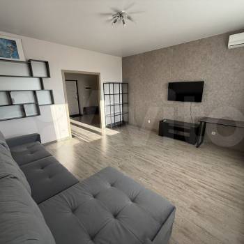 Сдается 2-х комнатная квартира, 85 м²