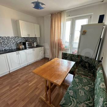Продается 1-комнатная квартира, 38,1 м²