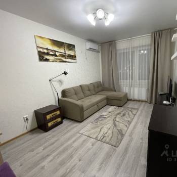 Сдается 1-комнатная квартира, 41 м²
