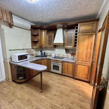 Сдается 1-комнатная квартира, 52,4 м²