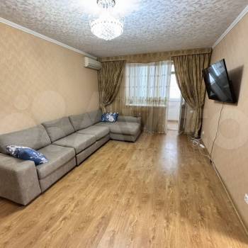 Сдается 1-комнатная квартира, 52,4 м²