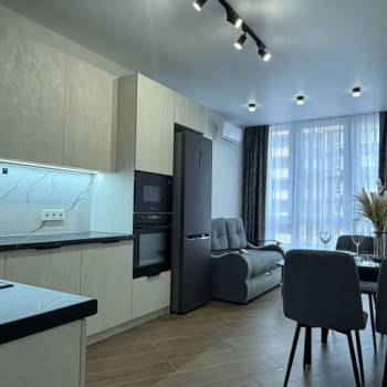 Сдается 2-х комнатная квартира, 80 м²