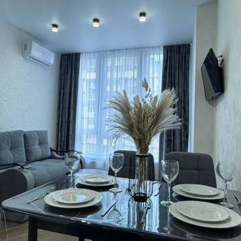Сдается 2-х комнатная квартира, 80 м²