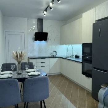 Сдается 2-х комнатная квартира, 80 м²