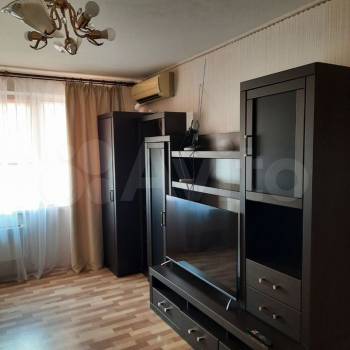 Сдается 1-комнатная квартира, 40 м²