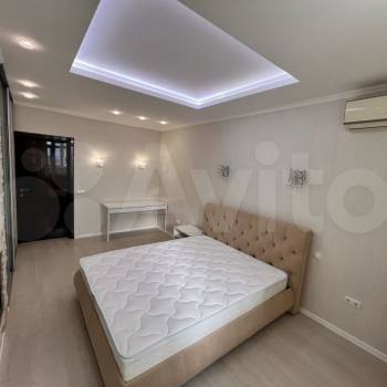 Сдается 2-х комнатная квартира, 85 м²