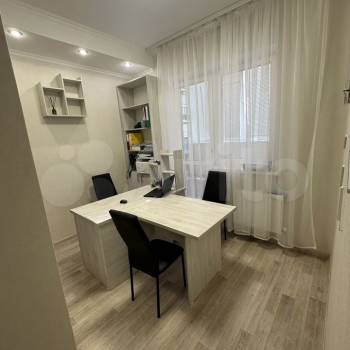 Продается 1-комнатная квартира, 49,3 м²
