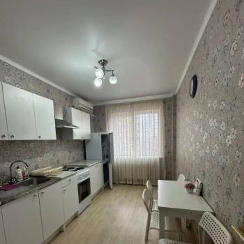 Продается 1-комнатная квартира, 37,9 м²