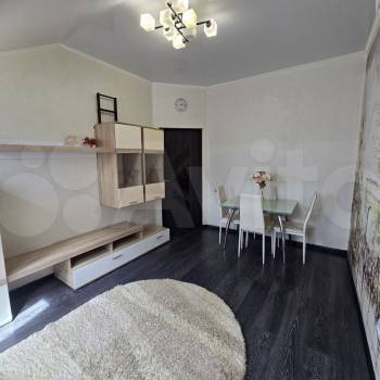 Продается 1-комнатная квартира, 37,4 м²