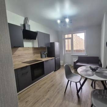 Сдается 1-комнатная квартира, 38 м²