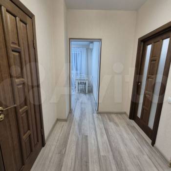 Сдается 1-комнатная квартира, 42 м²