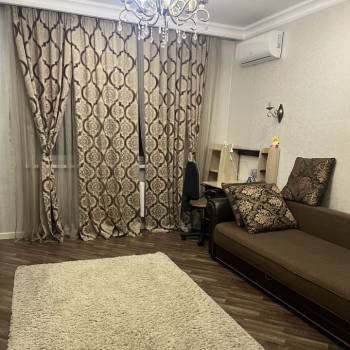 Сдается 1-комнатная квартира, 50 м²