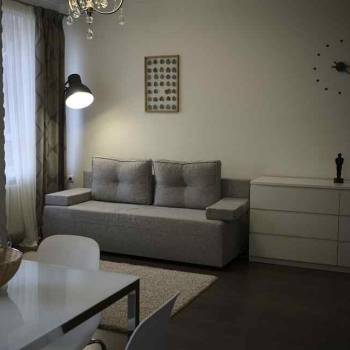 Сдается 1-комнатная квартира, 40,6 м²