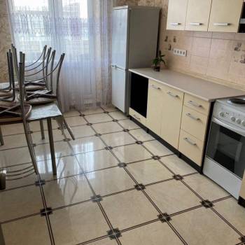 Сдается 1-комнатная квартира, 40 м²